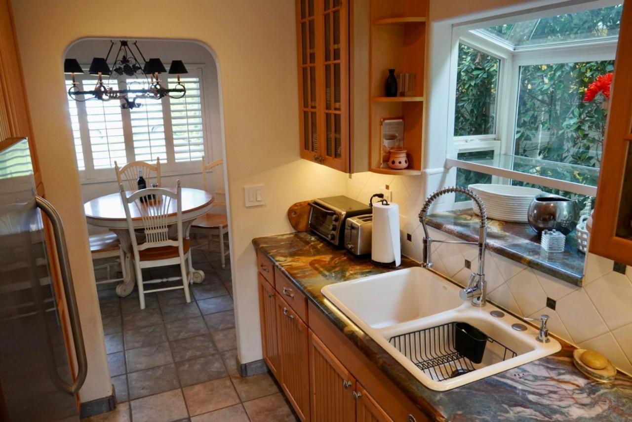 Cozy Family Hideaway, Sleeps 8, 4 Tv'S Yard, Shops Villa Simi Valley Eksteriør bilde